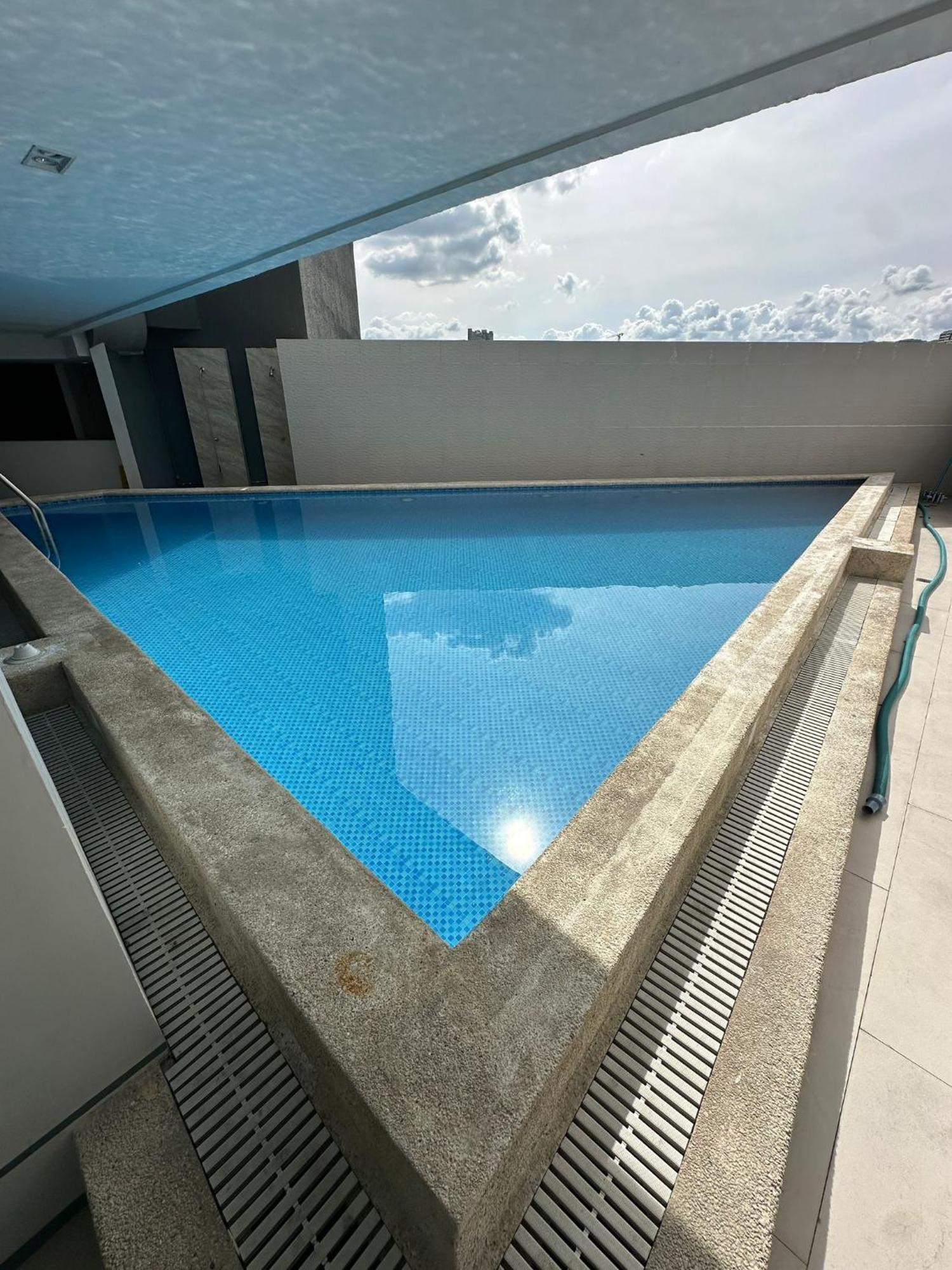 Modern & Comfy Studio - Steps From Ayala Mall, Cebu City Exteriör bild