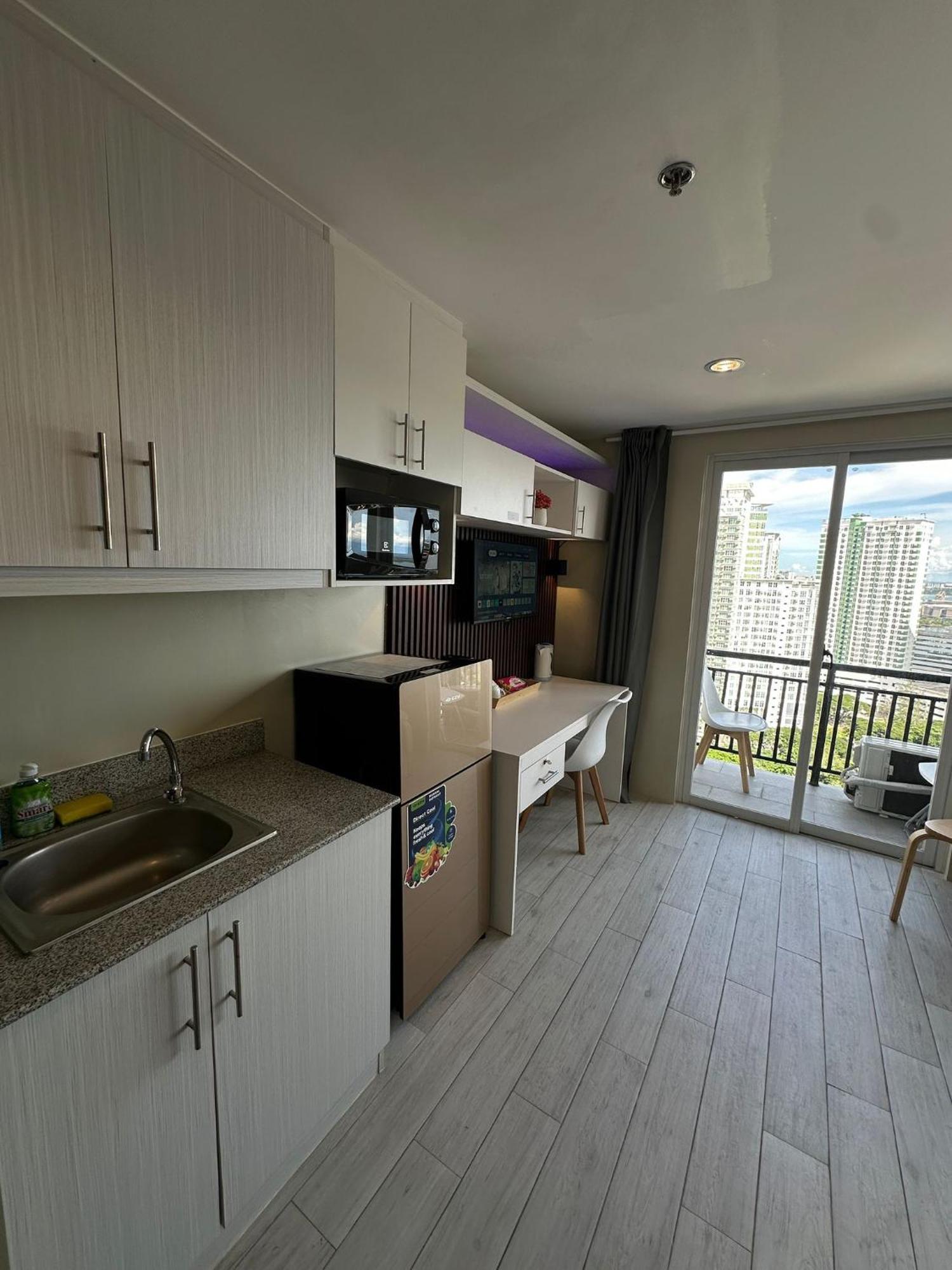 Modern & Comfy Studio - Steps From Ayala Mall, Cebu City Exteriör bild